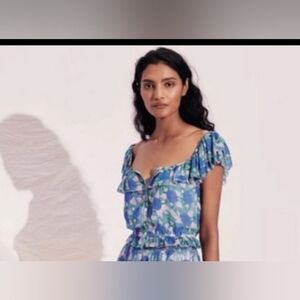 Saylor Leslie Top with Ruffle and Mother of Pearl Buttons, Size Small